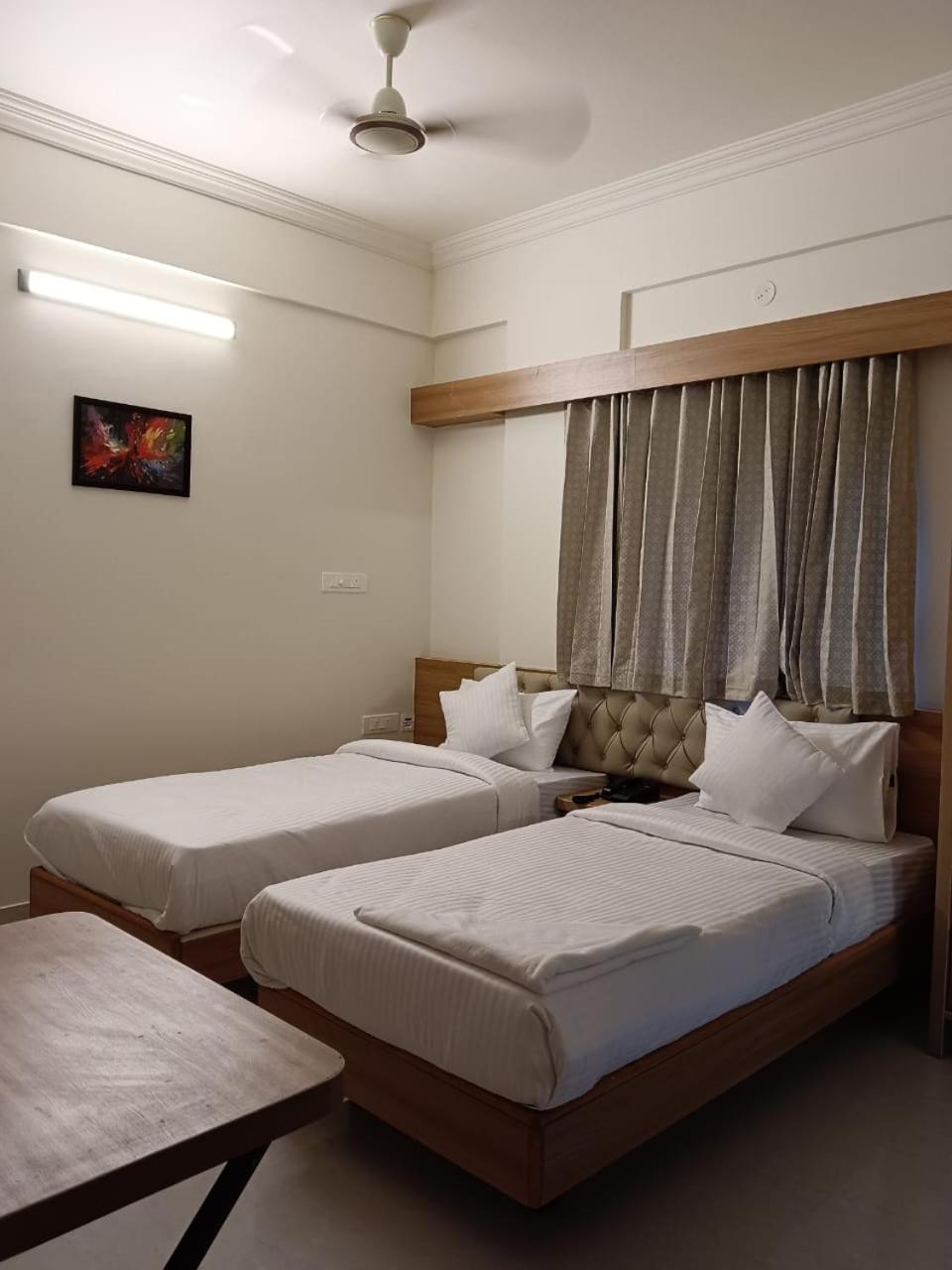 Krishna Inn Bangalore Exterior foto